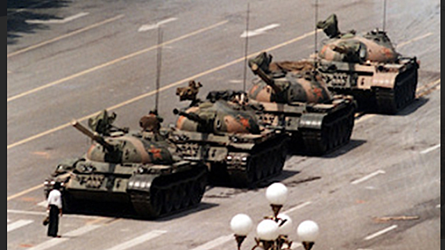 [속보] 李대통령 "수도권 부동산 비정상…권력에 맞서지 말라"