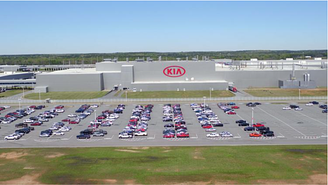 Kia is crushing it in America, and sidestepping tariffs — for now