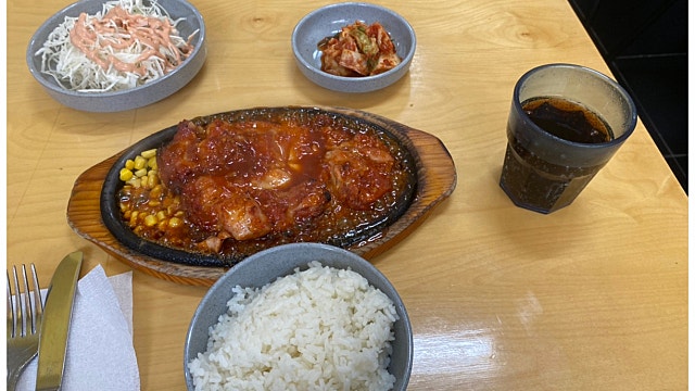 이문동 혼밥 닭터 솔직후기 :: 6,500원 치킨스테이크