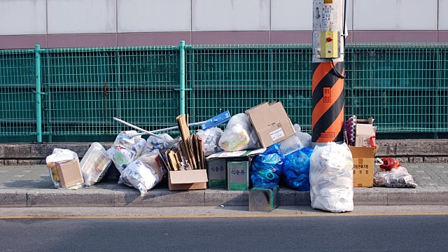 서울 및 수도권, 쓰레기 대란이 시작되었다. 돈의 흐름은?