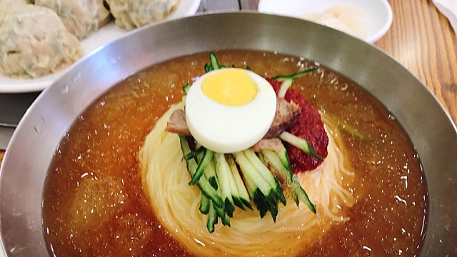 넷플릭스 맛집탐험을 보고...(feat 부산, 고등어구이, 밀면, 곰장어)