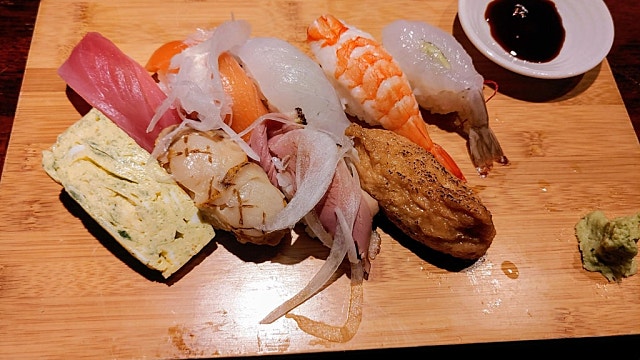 1말2초에 가장 맛이 좋아지는 회는? A/S (feat 간장과 와사비)