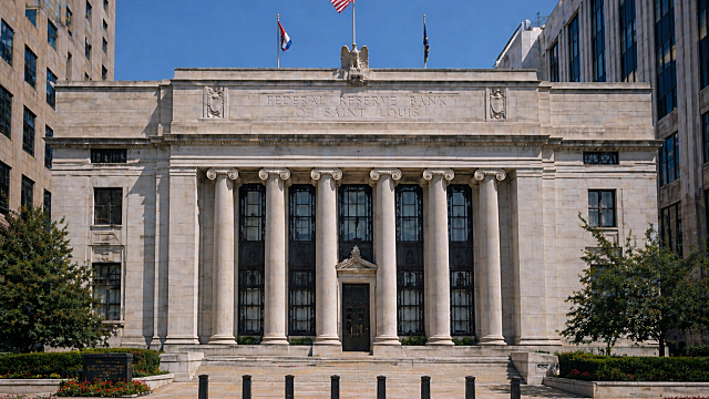 파월, "한동안 연준 이사직을 유지하겠다"의 색다른 해석은?